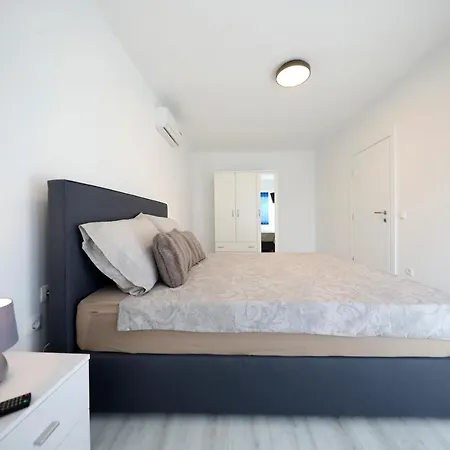 Beachfront Apartments New House Hotel apartamentowy